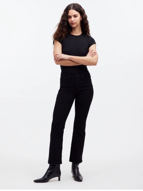 Madewell Denim - Madewell Women's Mid-Rise Kick Out Crop Flare Stretch Black Jeans Size 28